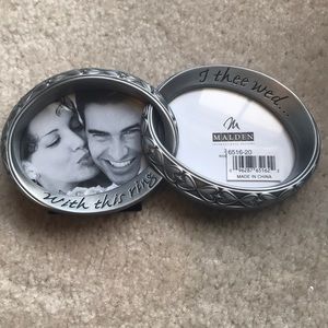 New two opening wedding frame